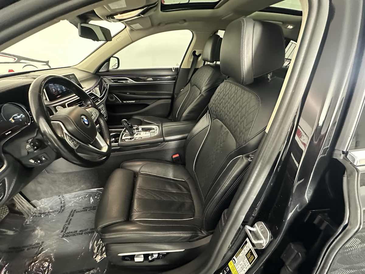 Vehicle image 27 of 56