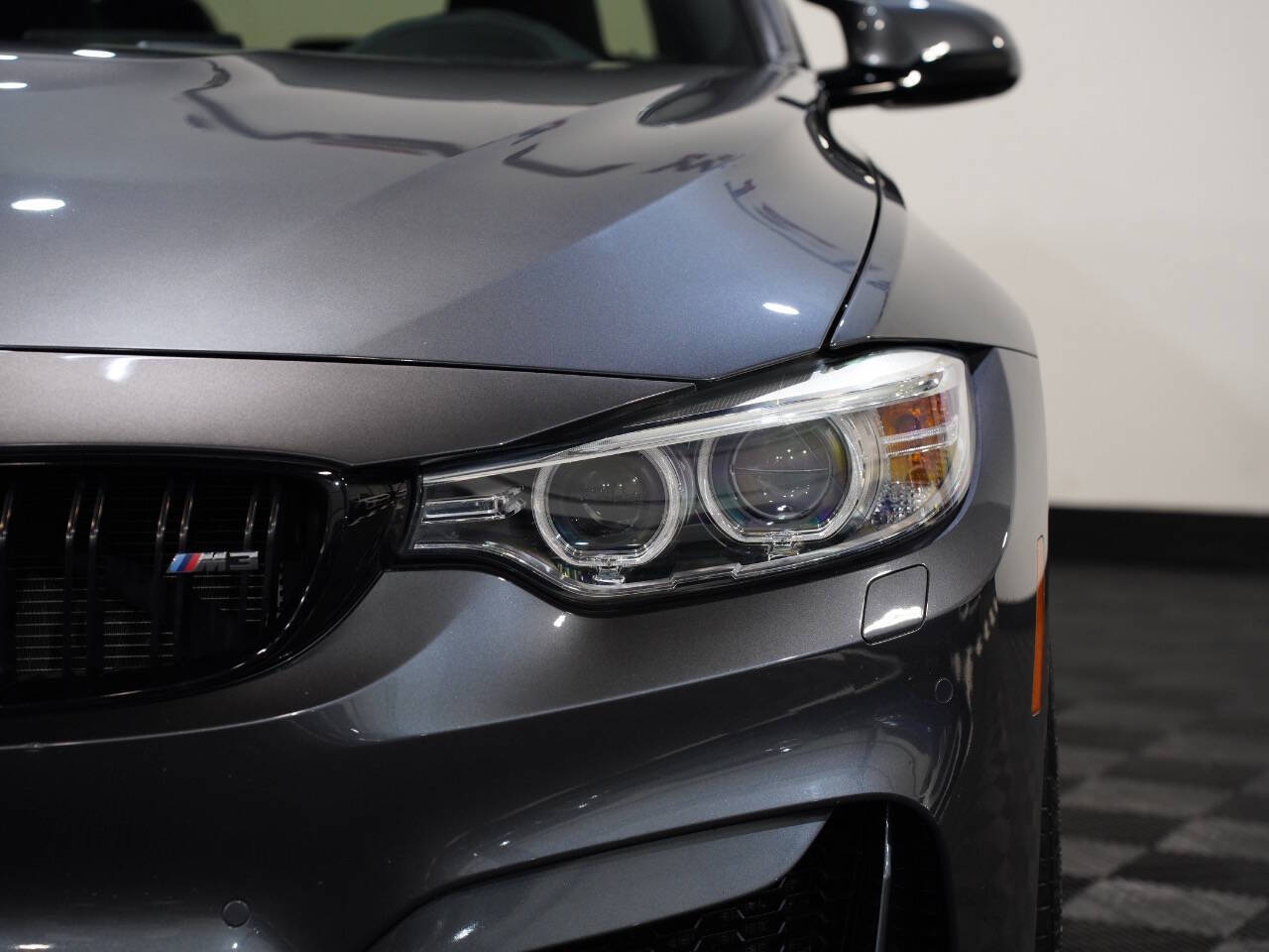 Vehicle image 13 of 54