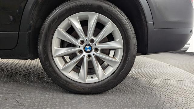2017 BMW X3 sDrive28i Image 10 of 30