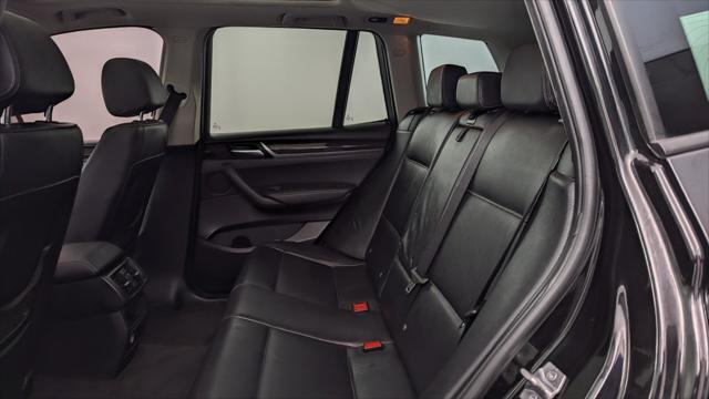 2017 BMW X3 sDrive28i Image 14 of 30