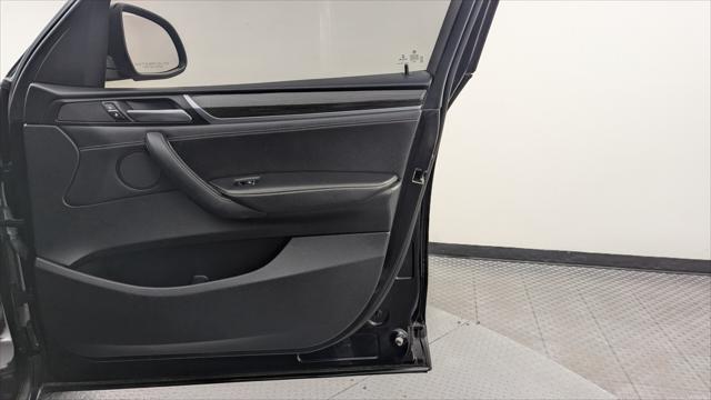 2017 BMW X3 sDrive28i Image 28 of 30