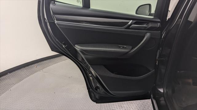 2017 BMW X3 sDrive28i Image 18 of 30