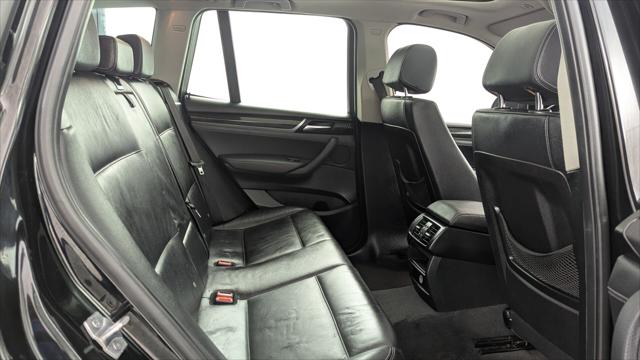 2017 BMW X3 sDrive28i Image 12 of 30