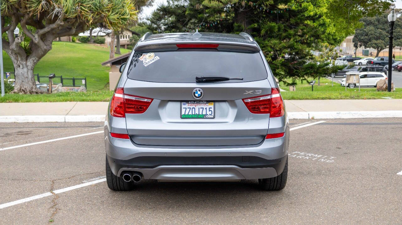 Vehicle image 8 of 33