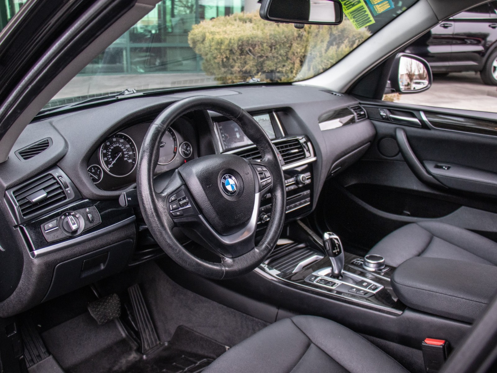 Vehicle image 11 of 26