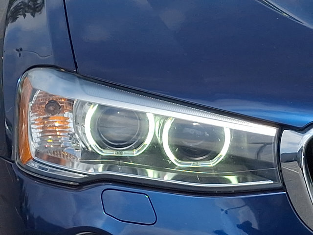 Vehicle image 25 of 32