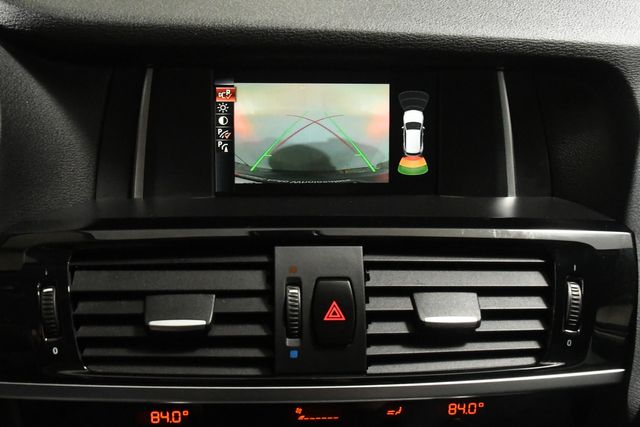 Vehicle image 11 of 24