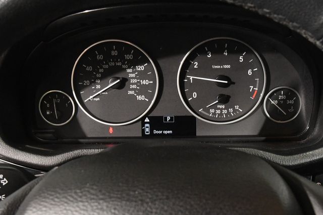 Vehicle image 10 of 24