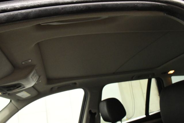 Vehicle image 13 of 24