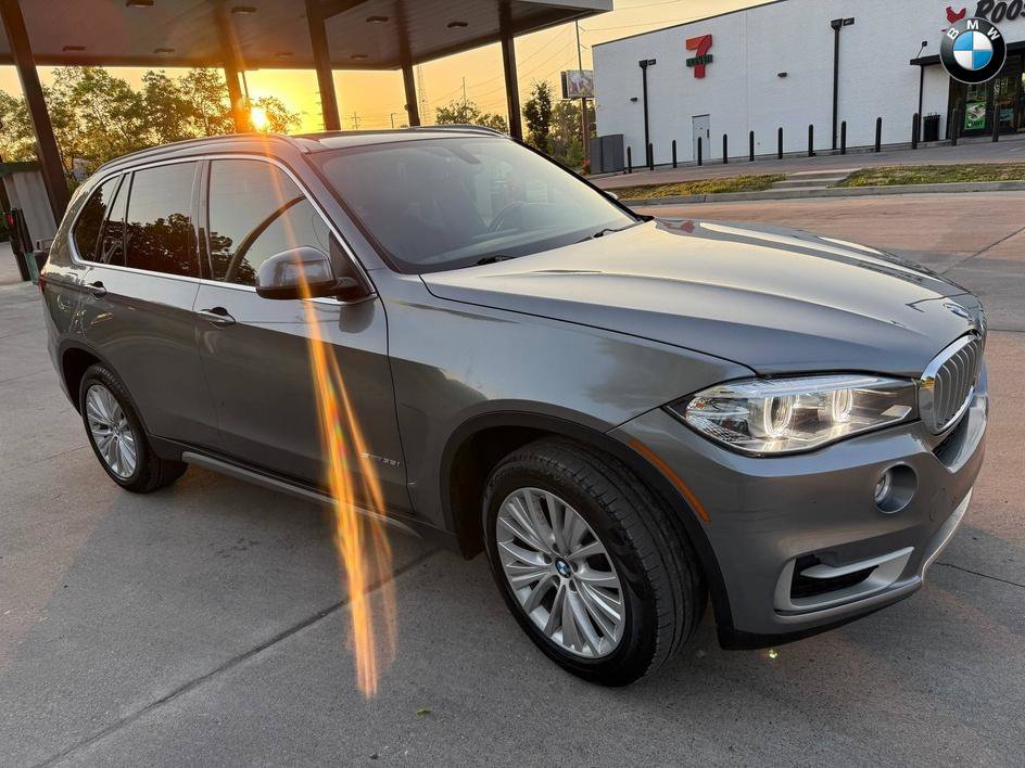 2017 BMW X5 sDrive35i Image 3 of 22