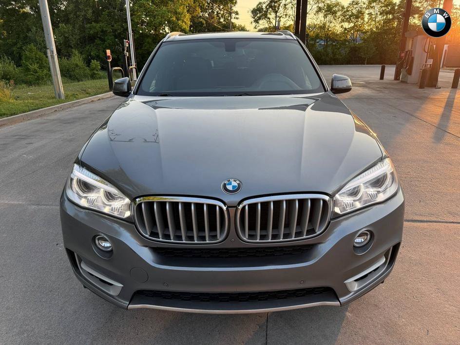 2017 BMW X5 sDrive35i Image 2 of 22