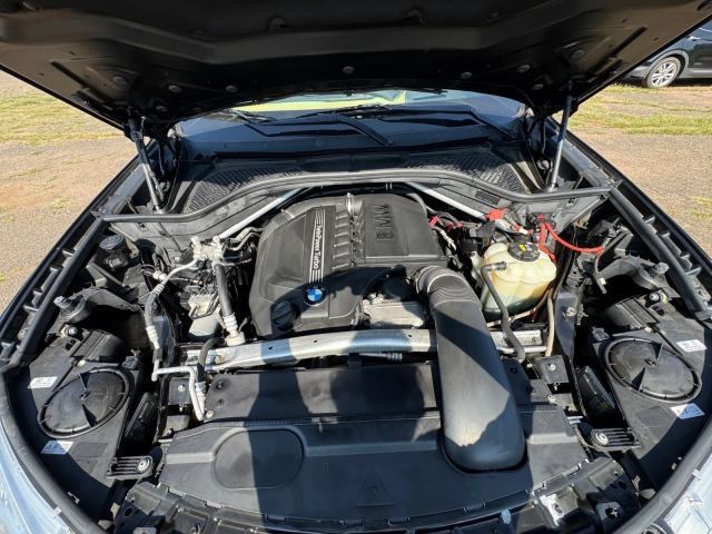 2017 BMW X5 xDrive35i Image 9 of 25