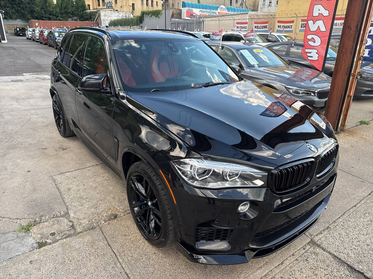 Vehicle image 5 of 40