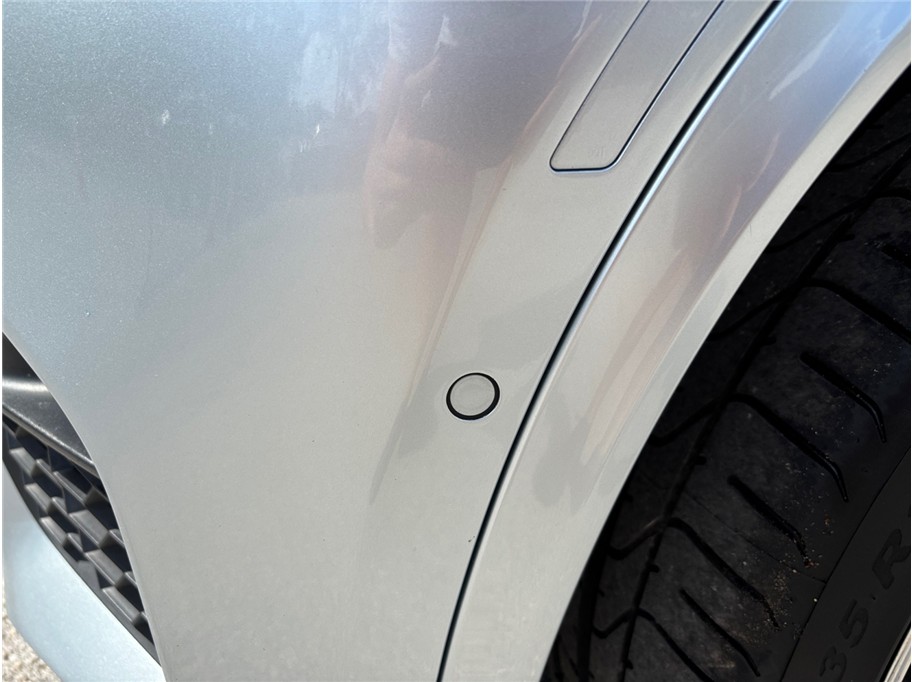 Vehicle image 15 of 58