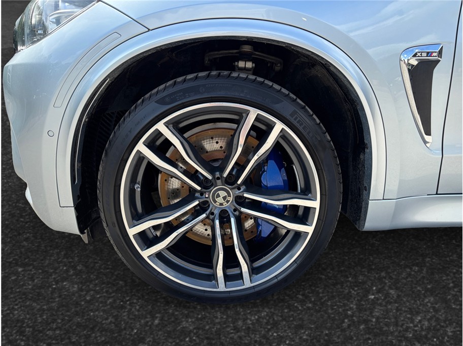 Vehicle image 14 of 58