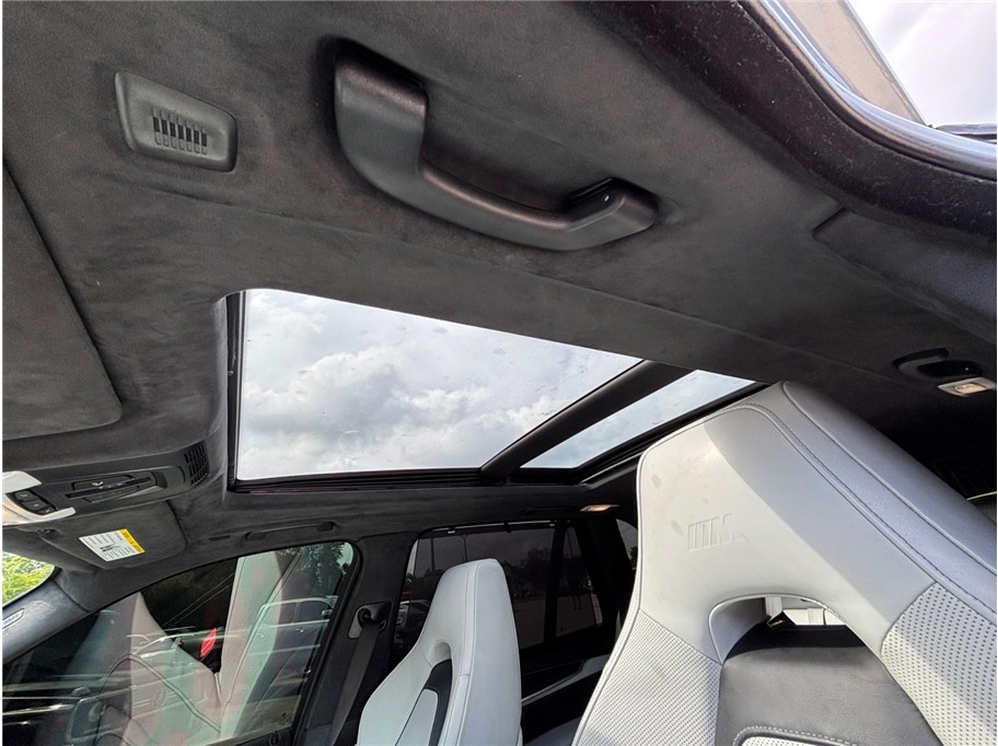 Vehicle image 41 of 58