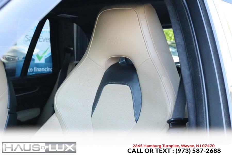Vehicle image 22 of 47