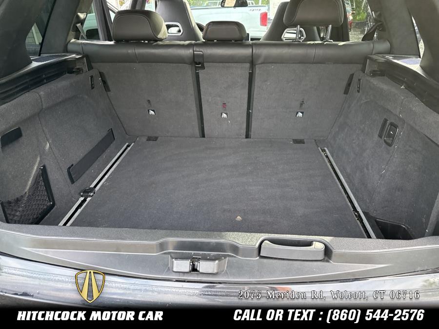Vehicle image 25 of 46