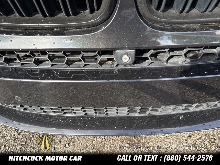 Vehicle image 7 of 46
