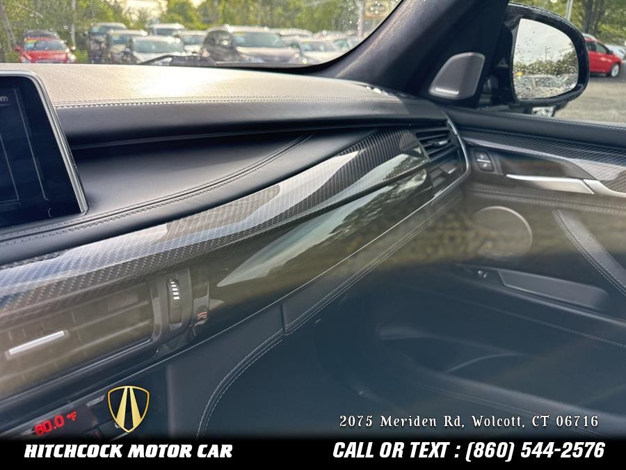 Vehicle image 34 of 46