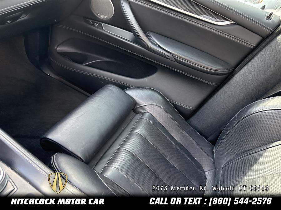 Vehicle image 35 of 46