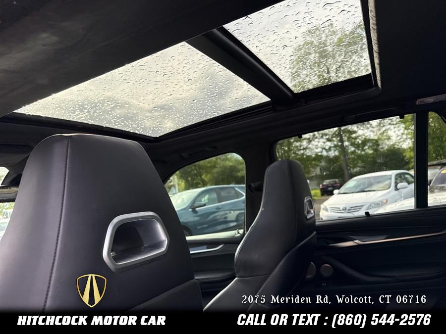 Vehicle image 24 of 46