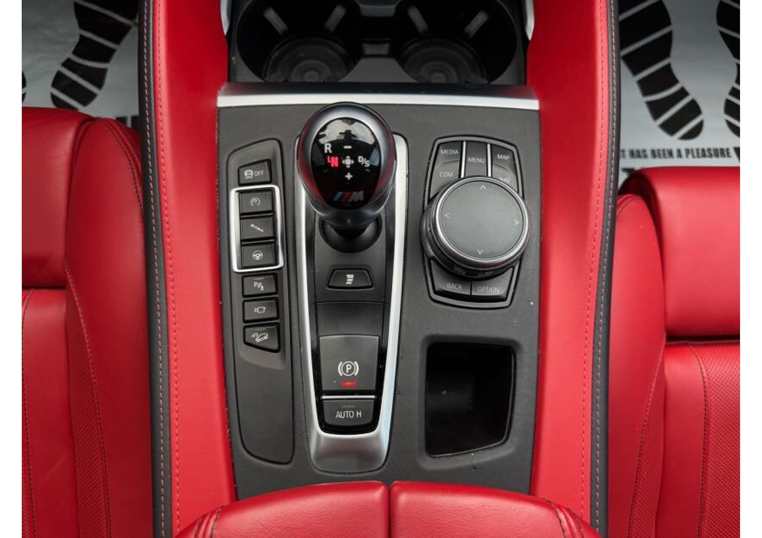 Vehicle image 27 of 39