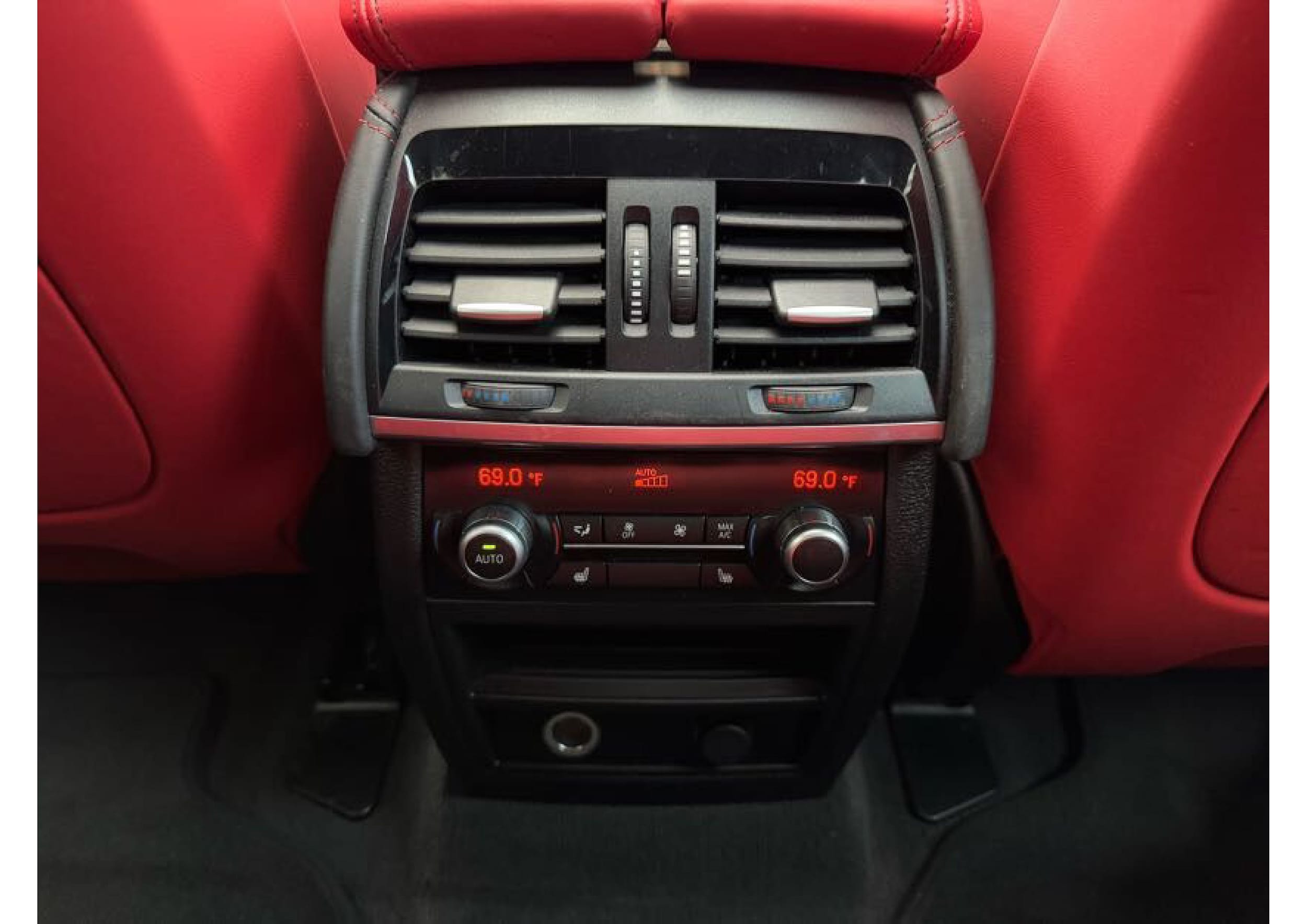 Vehicle image 23 of 39