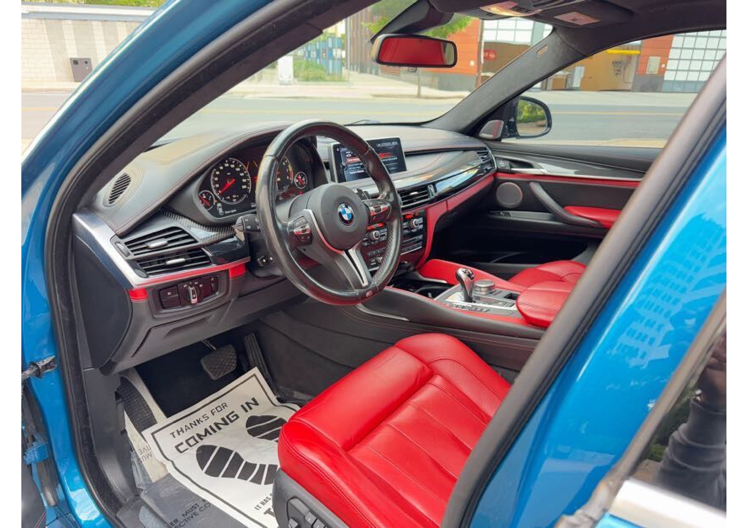 Vehicle image 13 of 39