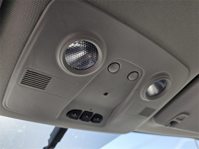 Vehicle image 36 of 46