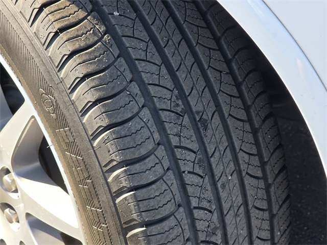 Vehicle image 9 of 46