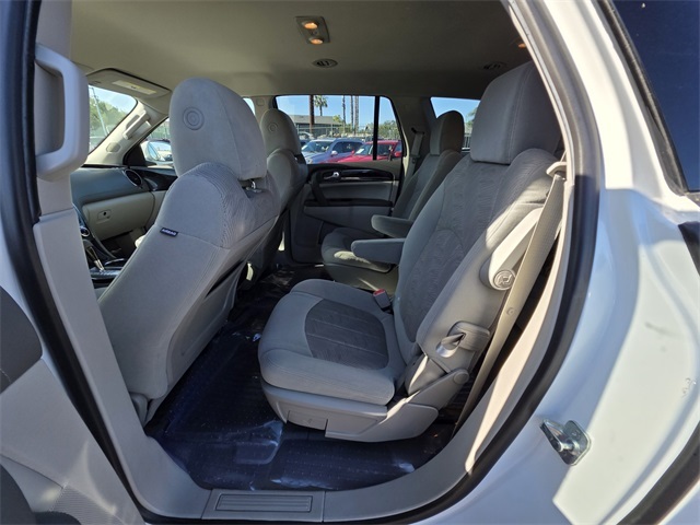 Vehicle image 17 of 46