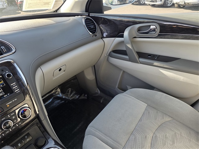 Vehicle image 21 of 46