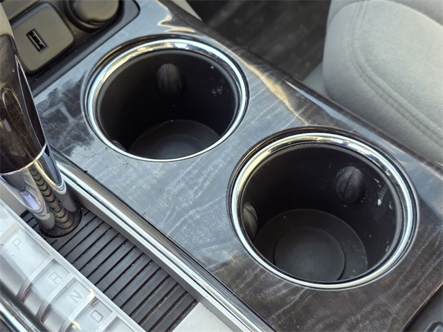 Vehicle image 28 of 46