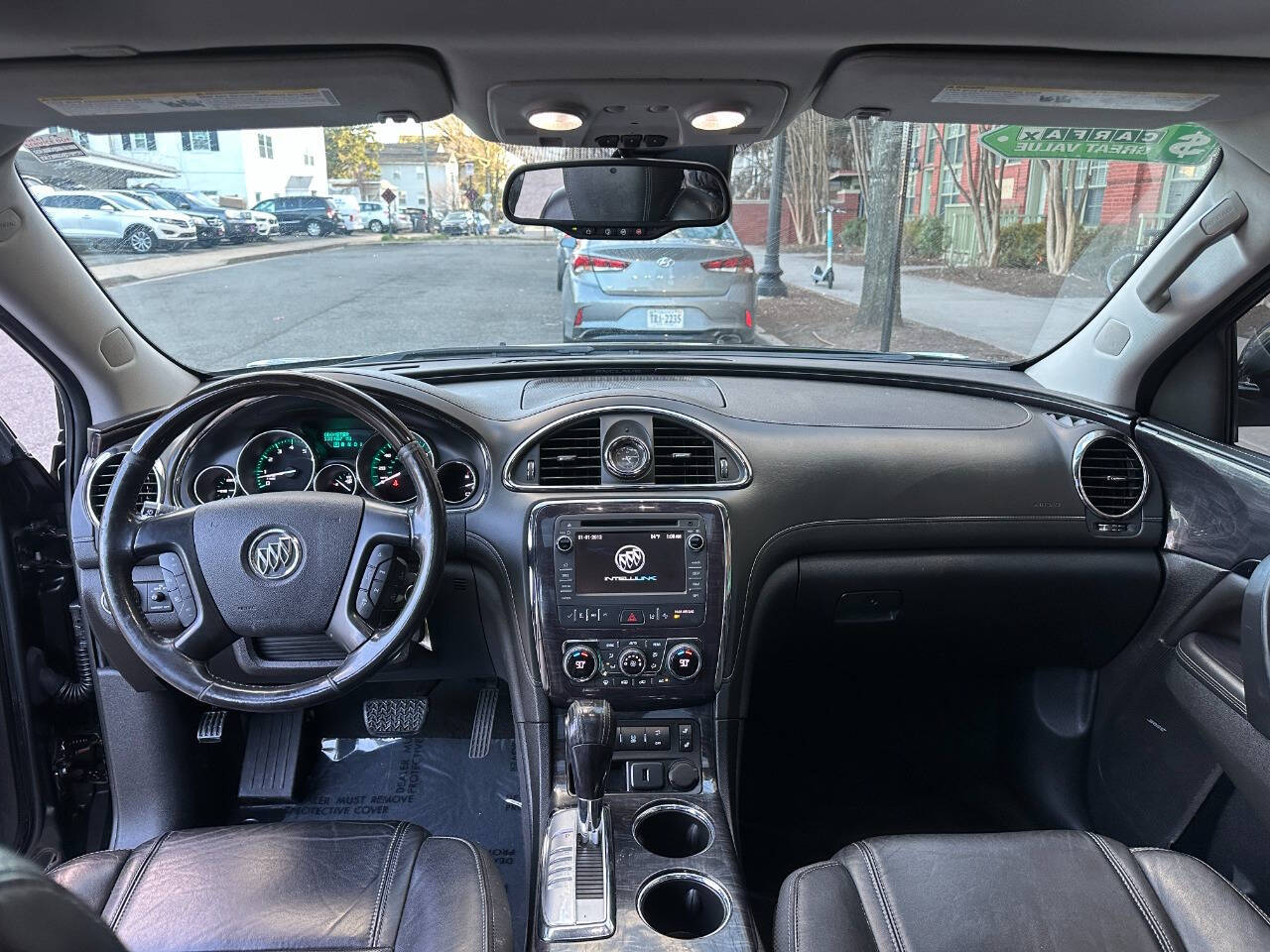 Vehicle image 17 of 24