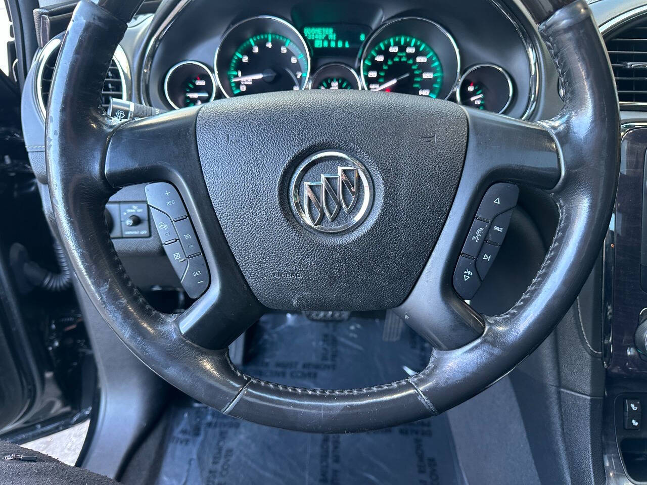 Vehicle image 19 of 24