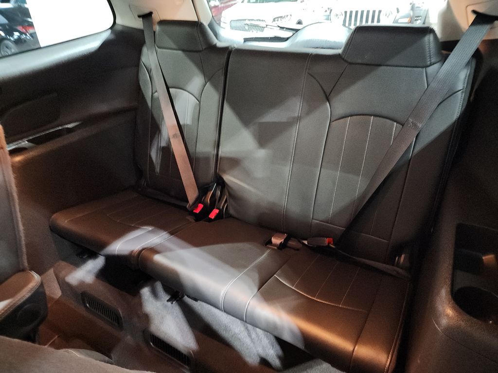Vehicle image 26 of 50