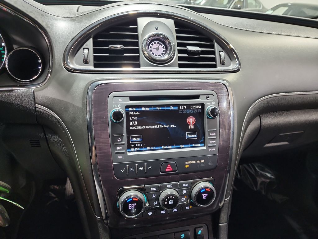 Vehicle image 31 of 50