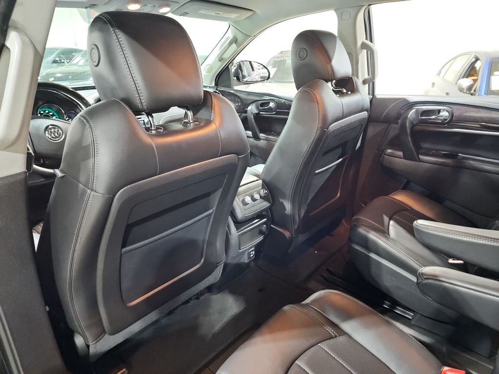 Vehicle image 28 of 50