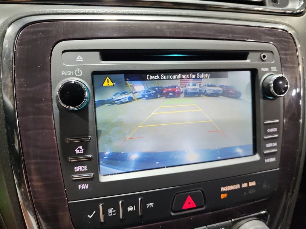 Vehicle image 32 of 50