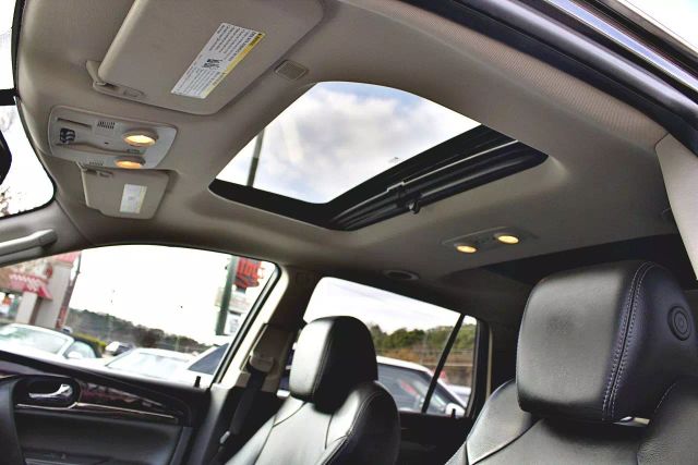 Vehicle image 26 of 43