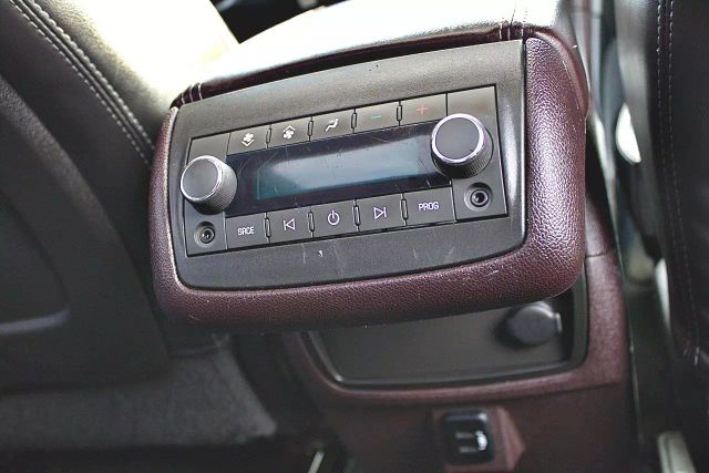 Vehicle image 38 of 43
