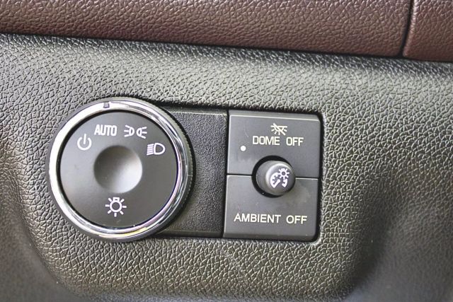 Vehicle image 20 of 43