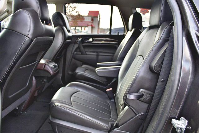 Vehicle image 29 of 43