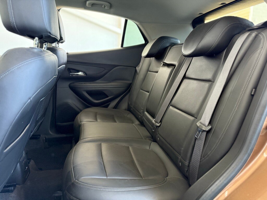 Vehicle image 37 of 47