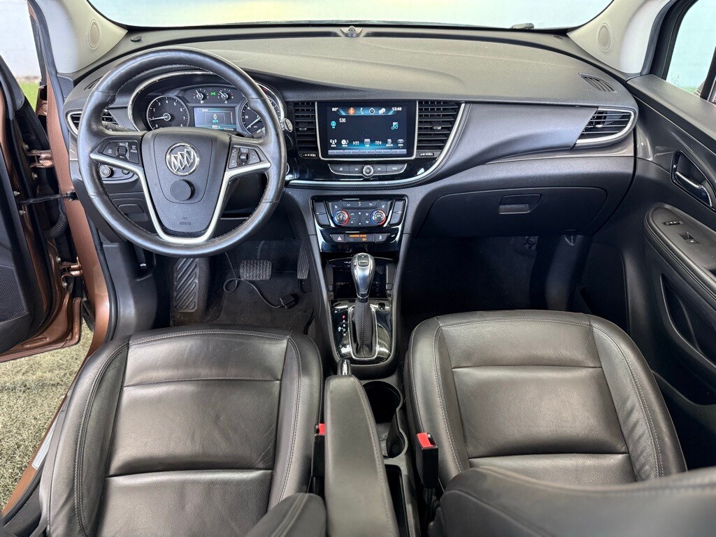 Vehicle image 38 of 47