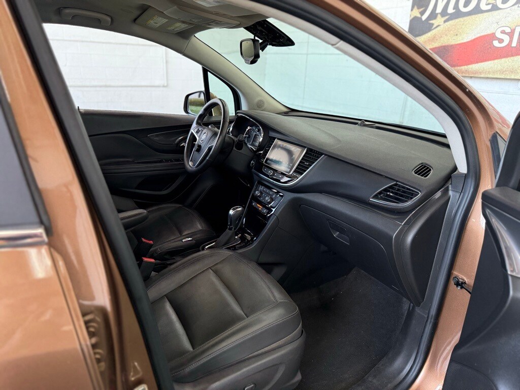 Vehicle image 39 of 47