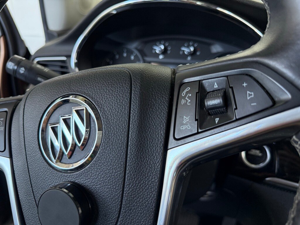 Vehicle image 25 of 47