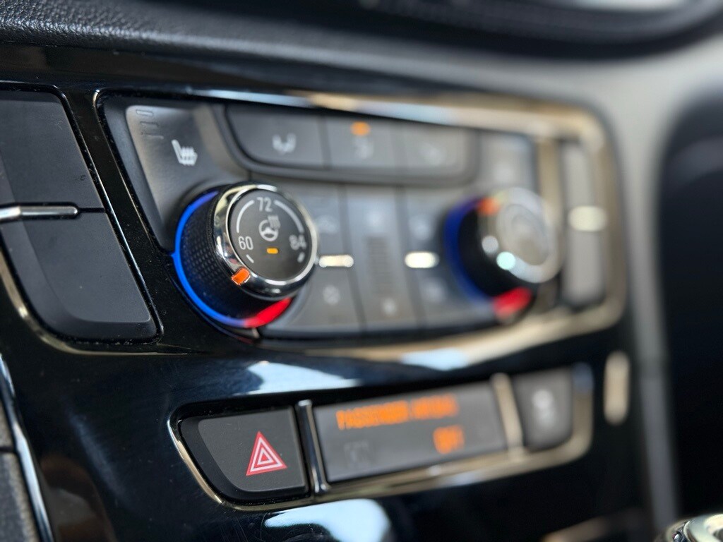 Vehicle image 31 of 47