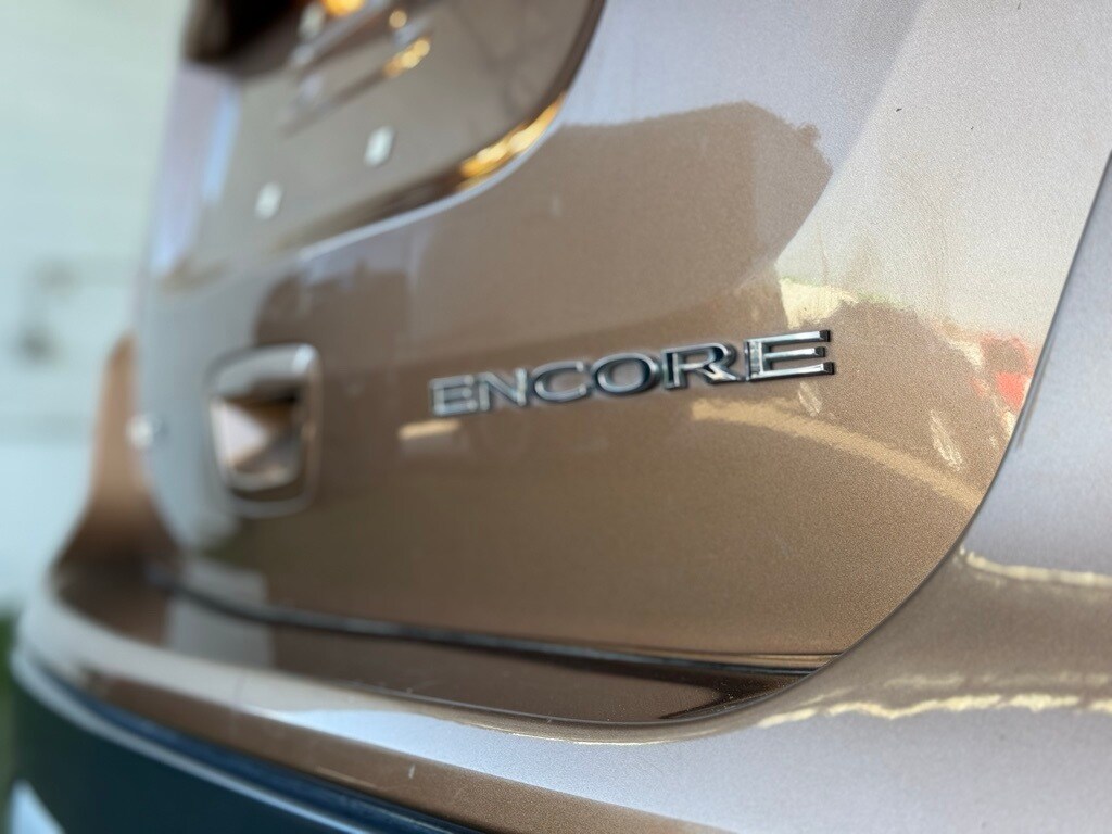 Vehicle image 17 of 47